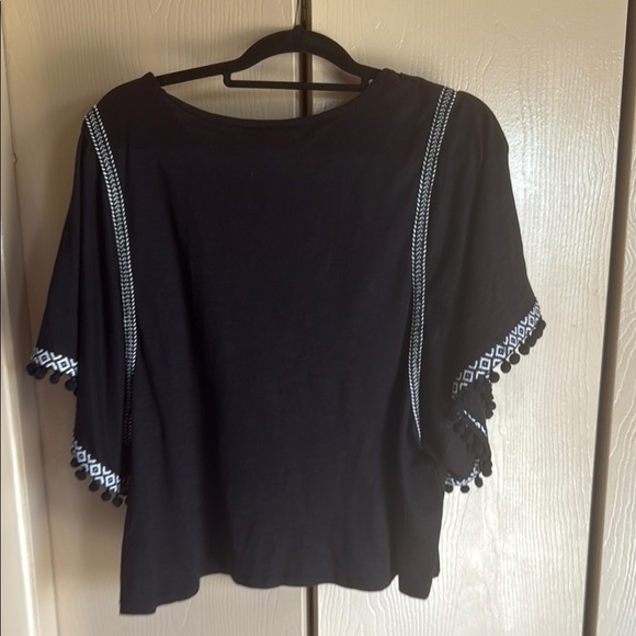 a.n.a Black Flutter Sleeve Boxy Blouse - Picture 5 of 5